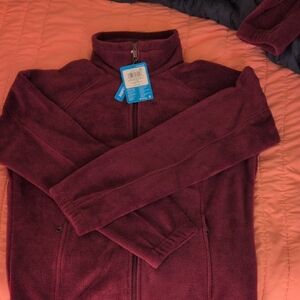 Columbia Women's Burgundy Jacket